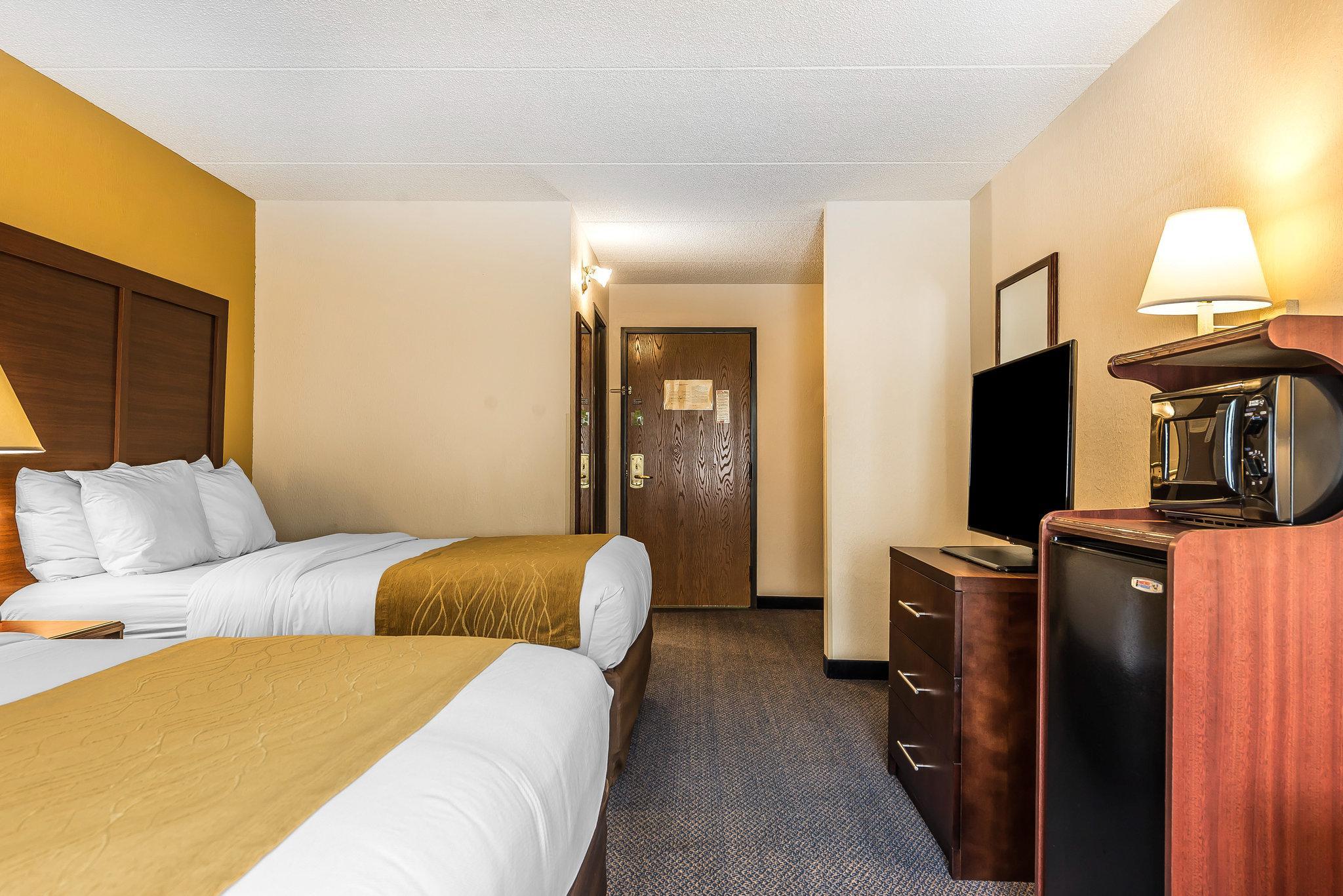 Quality Inn & Suites Zanesville Exterior foto
