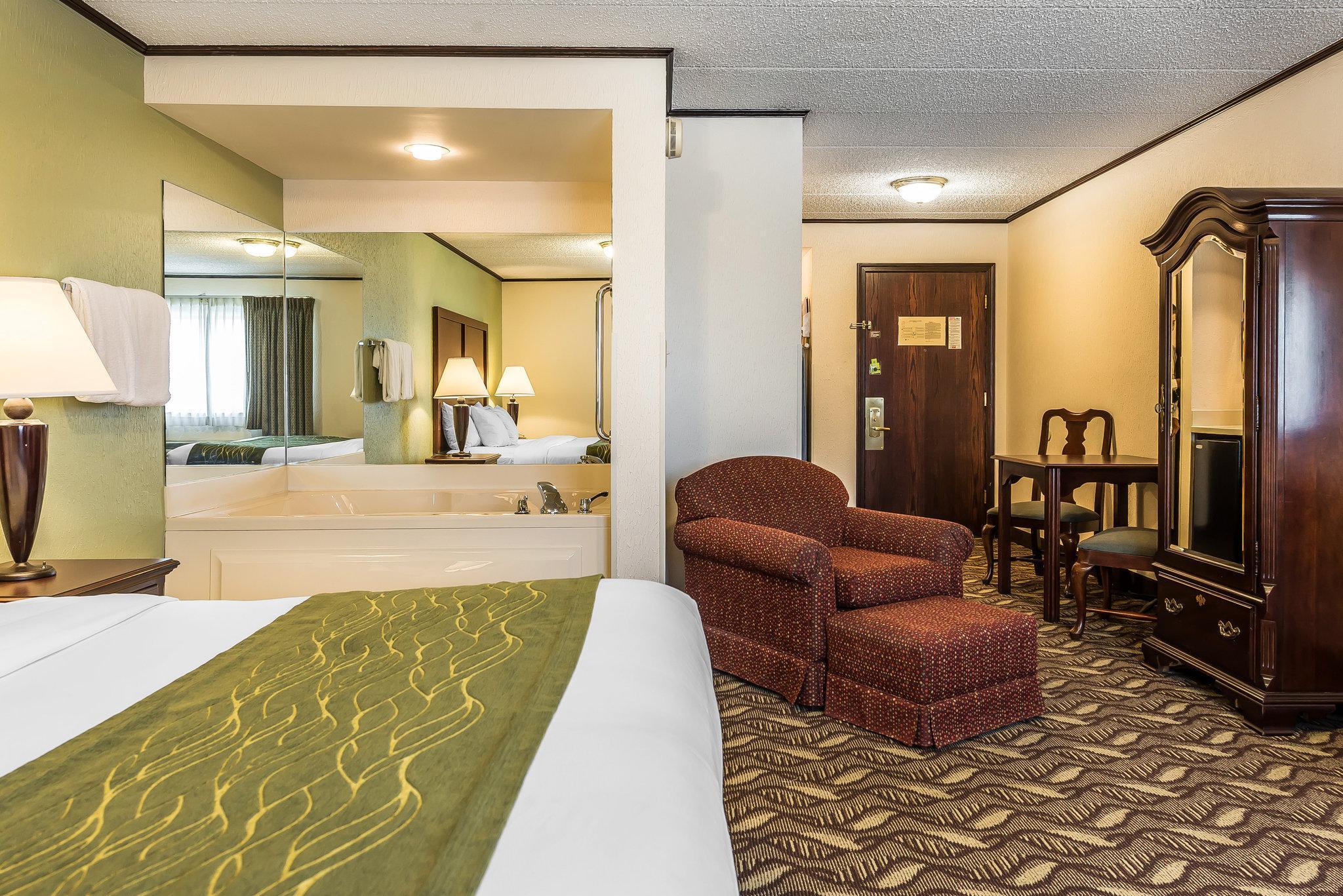 Quality Inn & Suites Zanesville Exterior foto