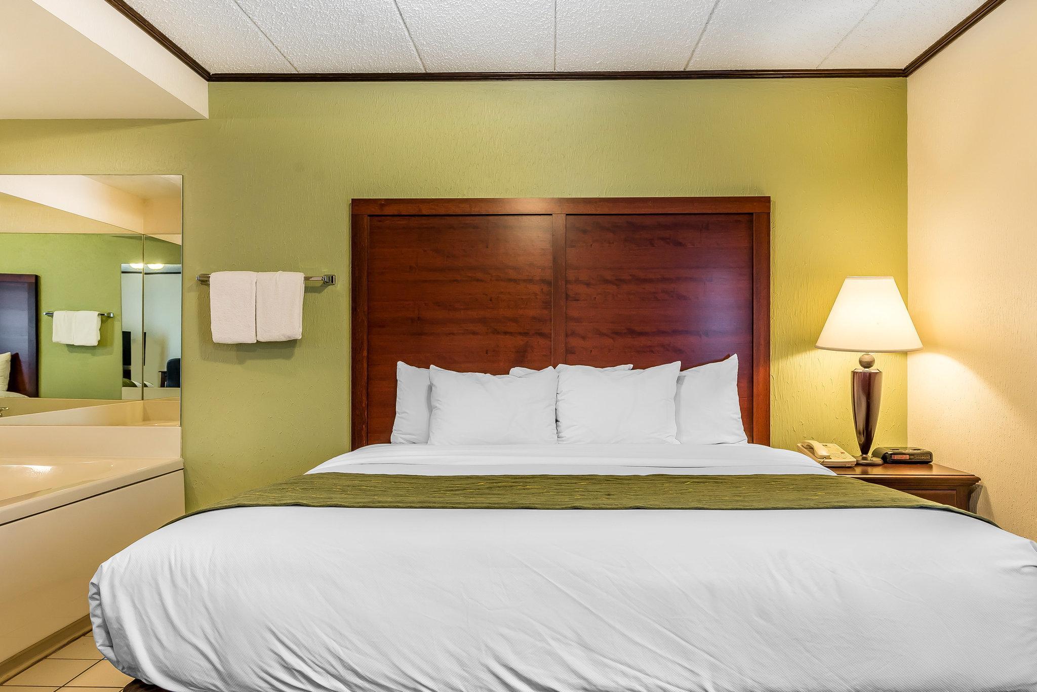 Quality Inn & Suites Zanesville Exterior foto