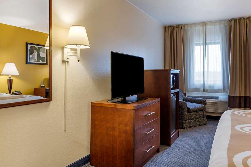 Quality Inn & Suites Zanesville Habitación foto